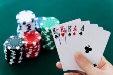 Poker Là Gì? Hướng Dẫn Cách Chơi Đơn Giản Và Cơ Bản Cho Người Mới